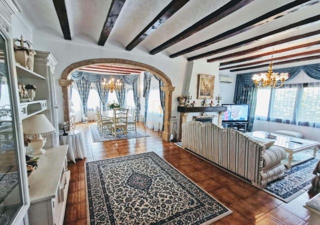 5 bedroom Villa for sale in Javea / Xàbia - € 1,950,000 (Ref: 7321864)