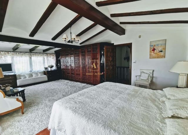 5 bedroom Villa for sale in Javea / Xàbia - € 1,950,000 (Ref: 7321864)