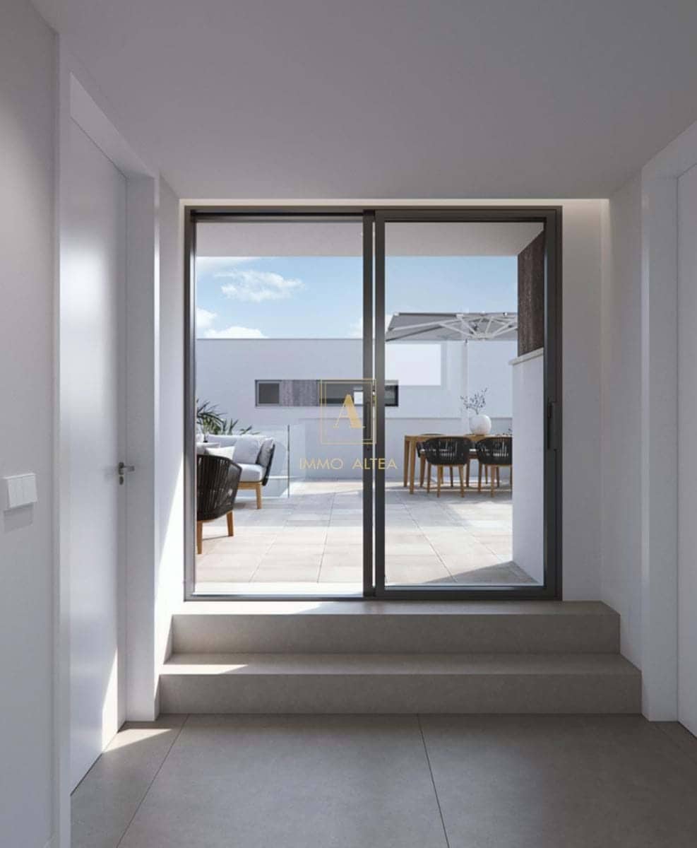 4 bedroom Villa for sale in Torre de la Horadada - € 1,090,000 (Ref: 7321893)