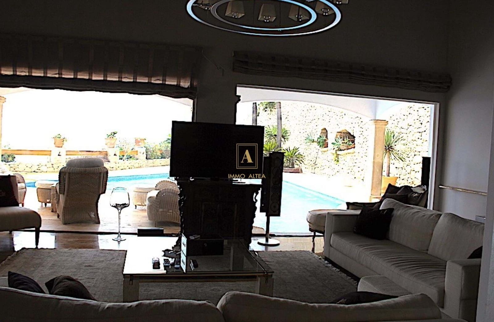 4 bedroom Villa for sale in Torre de la Horadada - € 1,090,000 (Ref: 7321893)