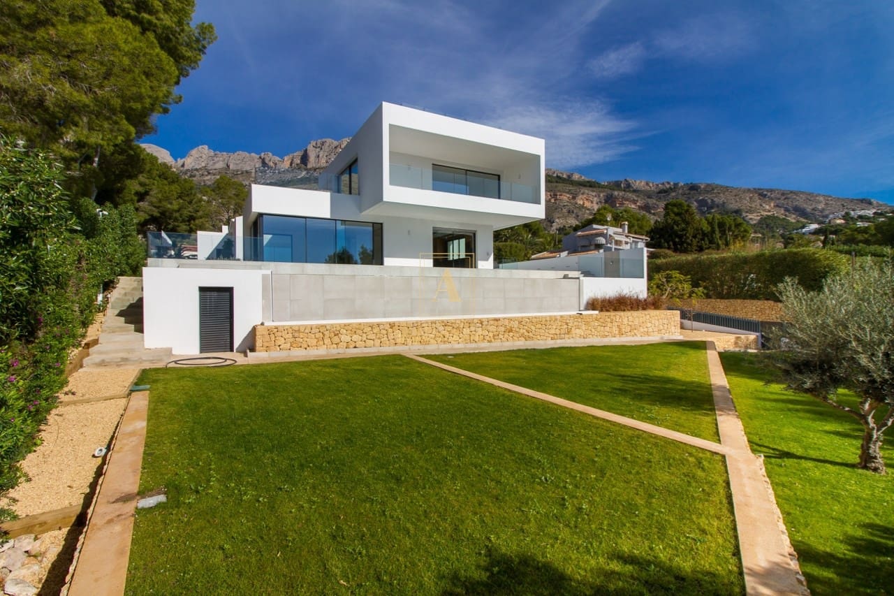 5 soverom Villa til salgs i Altea - € 2 490 000 (Ref: 7484846)
