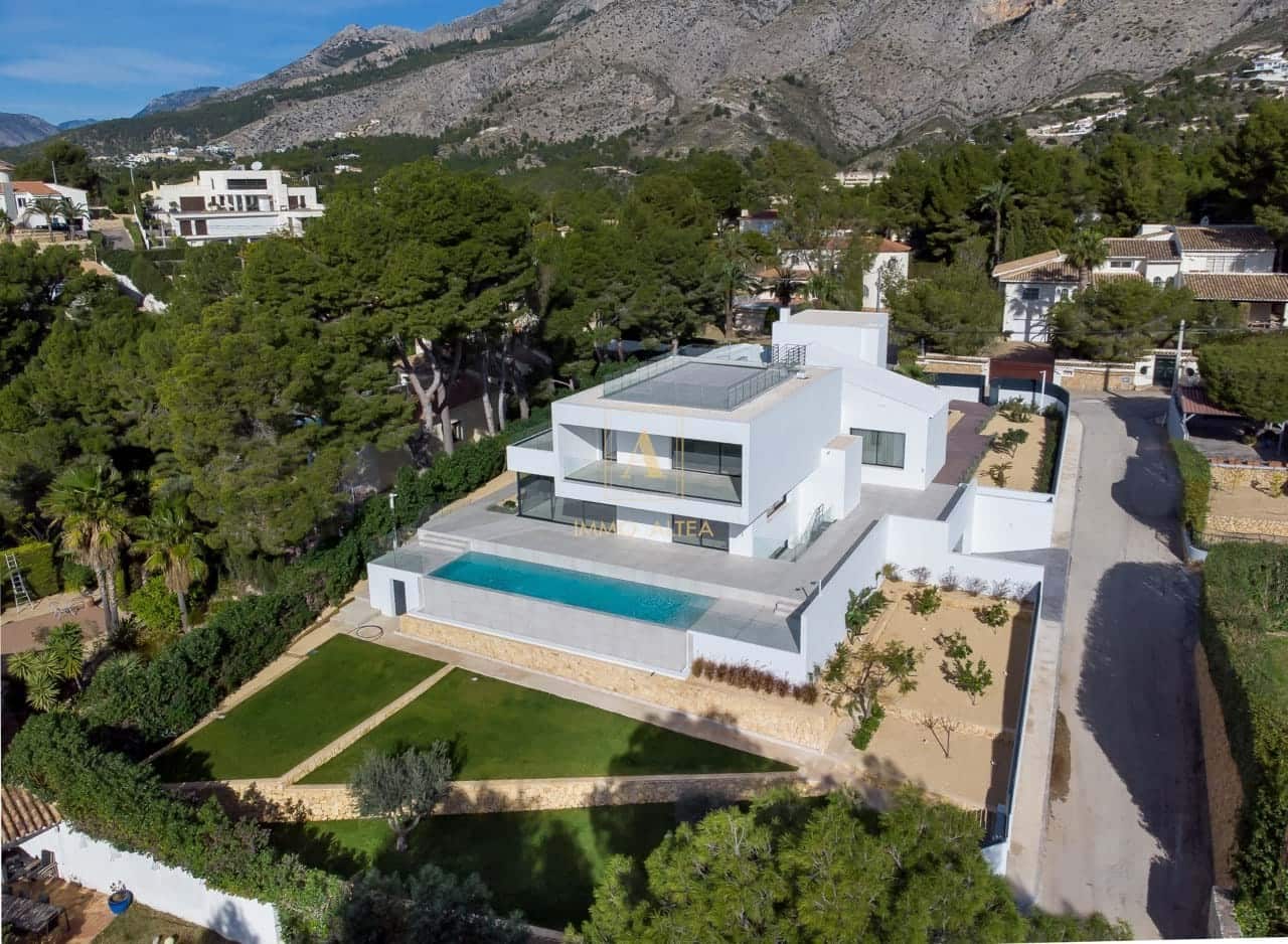 5 soverom Villa til salgs i Altea - € 2 490 000 (Ref: 7484846)