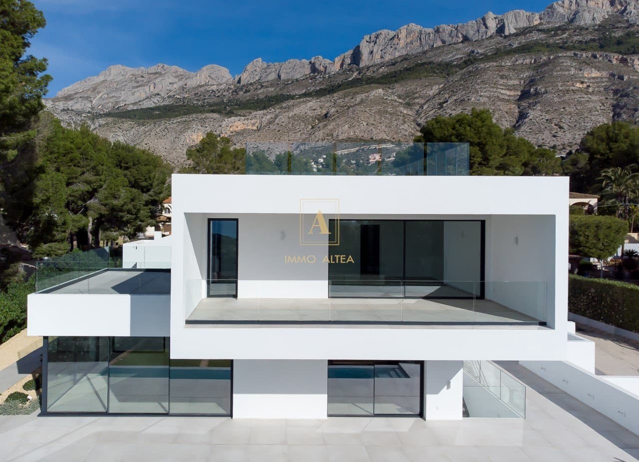 5 soverom Villa til salgs i Altea - € 2 490 000 (Ref: 7484846)