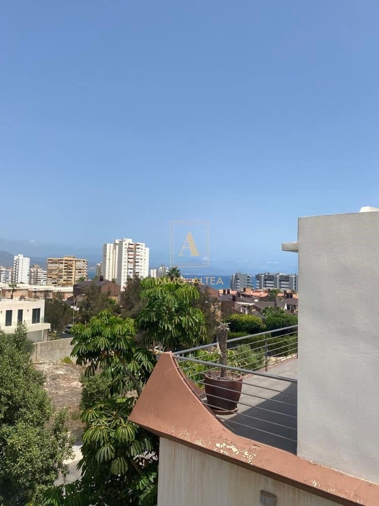 3 soveværelse Villa til salg i Alicante by med swimmingpool garage - € 1.600.000 (Ref: 7945427)