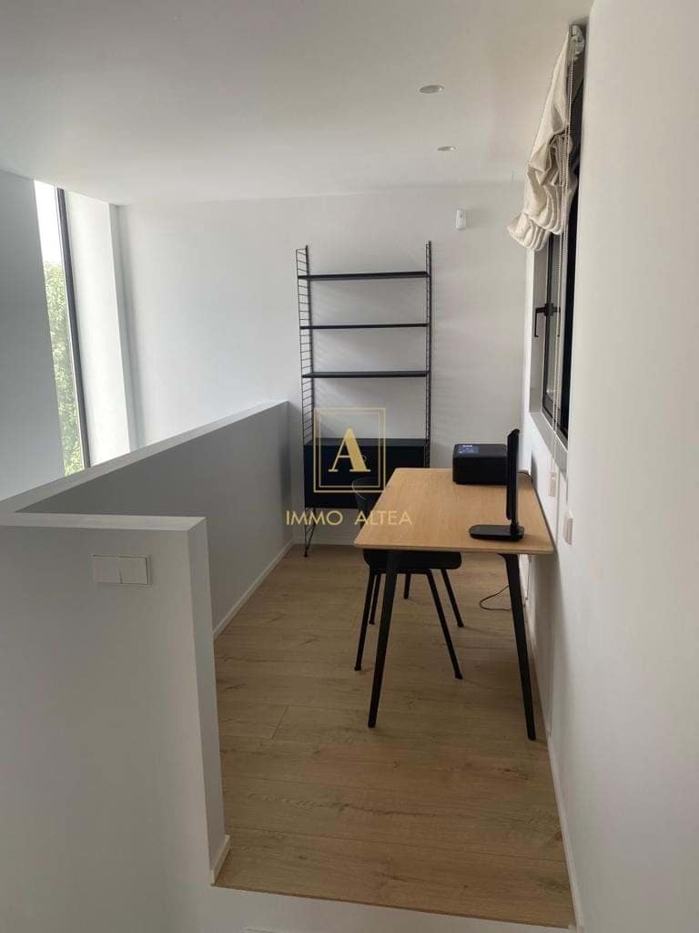 3 soveværelse Villa til salg i Alicante by med swimmingpool garage - € 1.600.000 (Ref: 7945427)