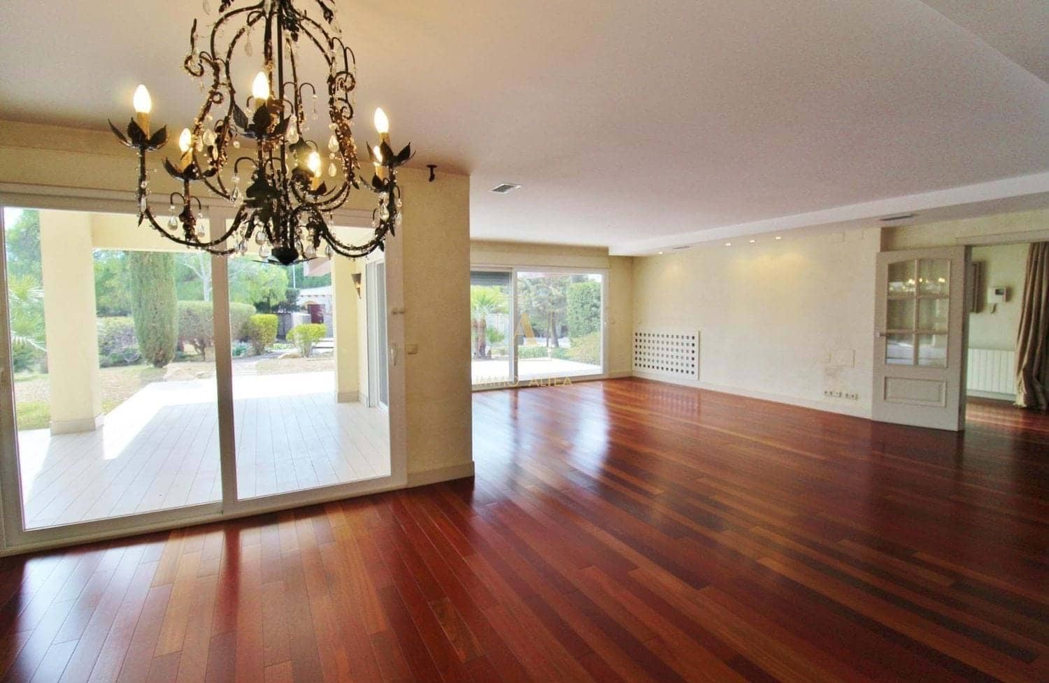 8 soveværelse Villa til salg i San Juan de Alicante / Sant Joan d'Alacant - € 1.200.000 (Ref: 8094312)