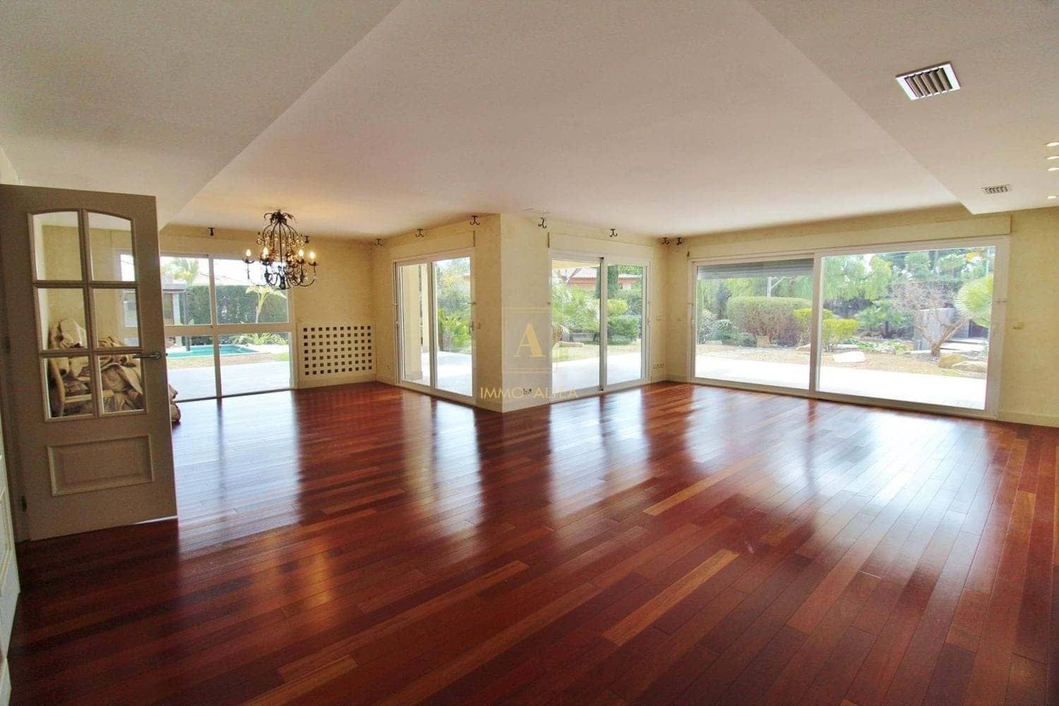 8 soveværelse Villa til salg i San Juan de Alicante / Sant Joan d'Alacant - € 1.200.000 (Ref: 8094312)