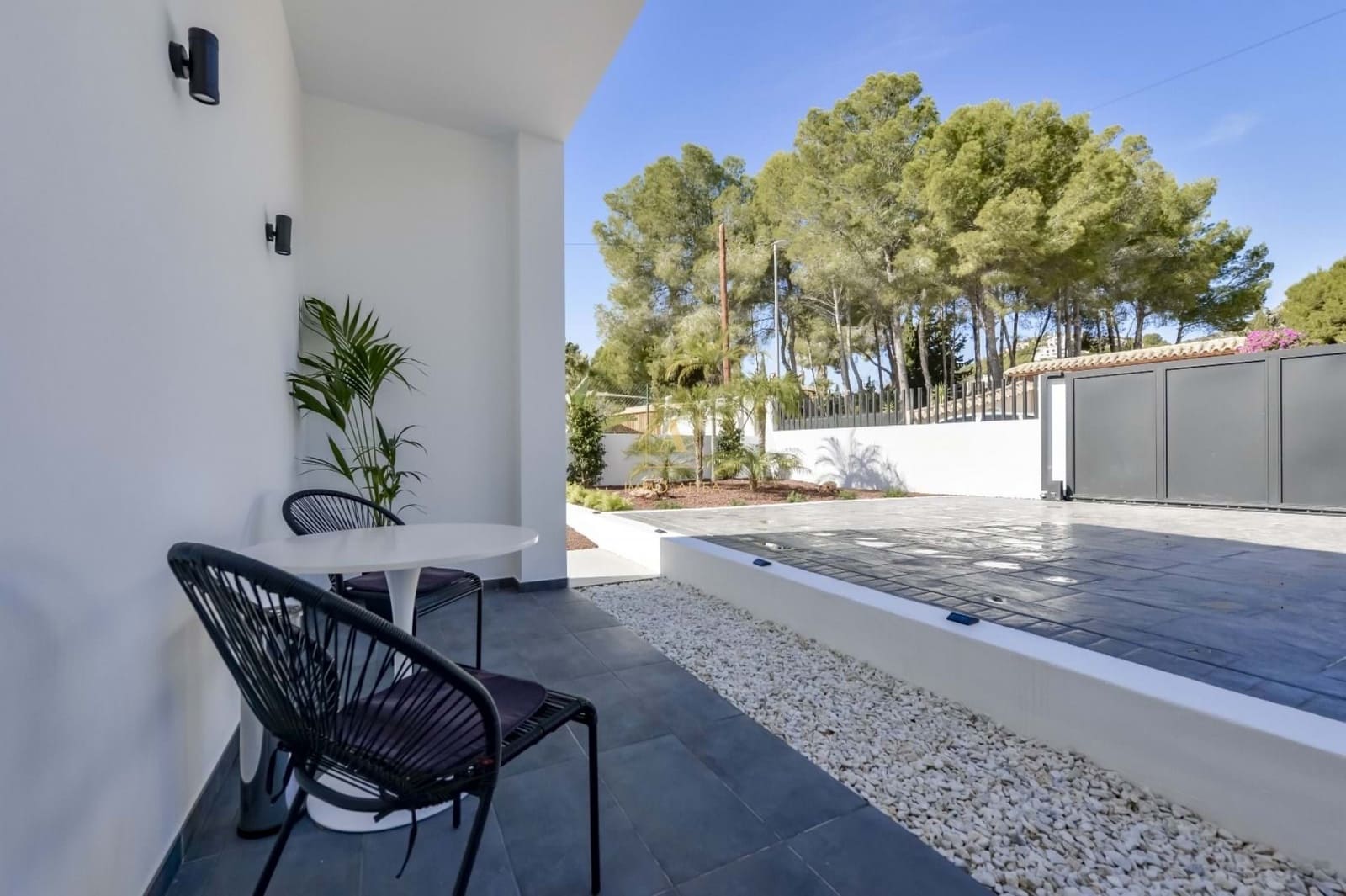 4 bedroom Villa for sale in Altea with pool garage - € 995,000 (Ref: 8244386)