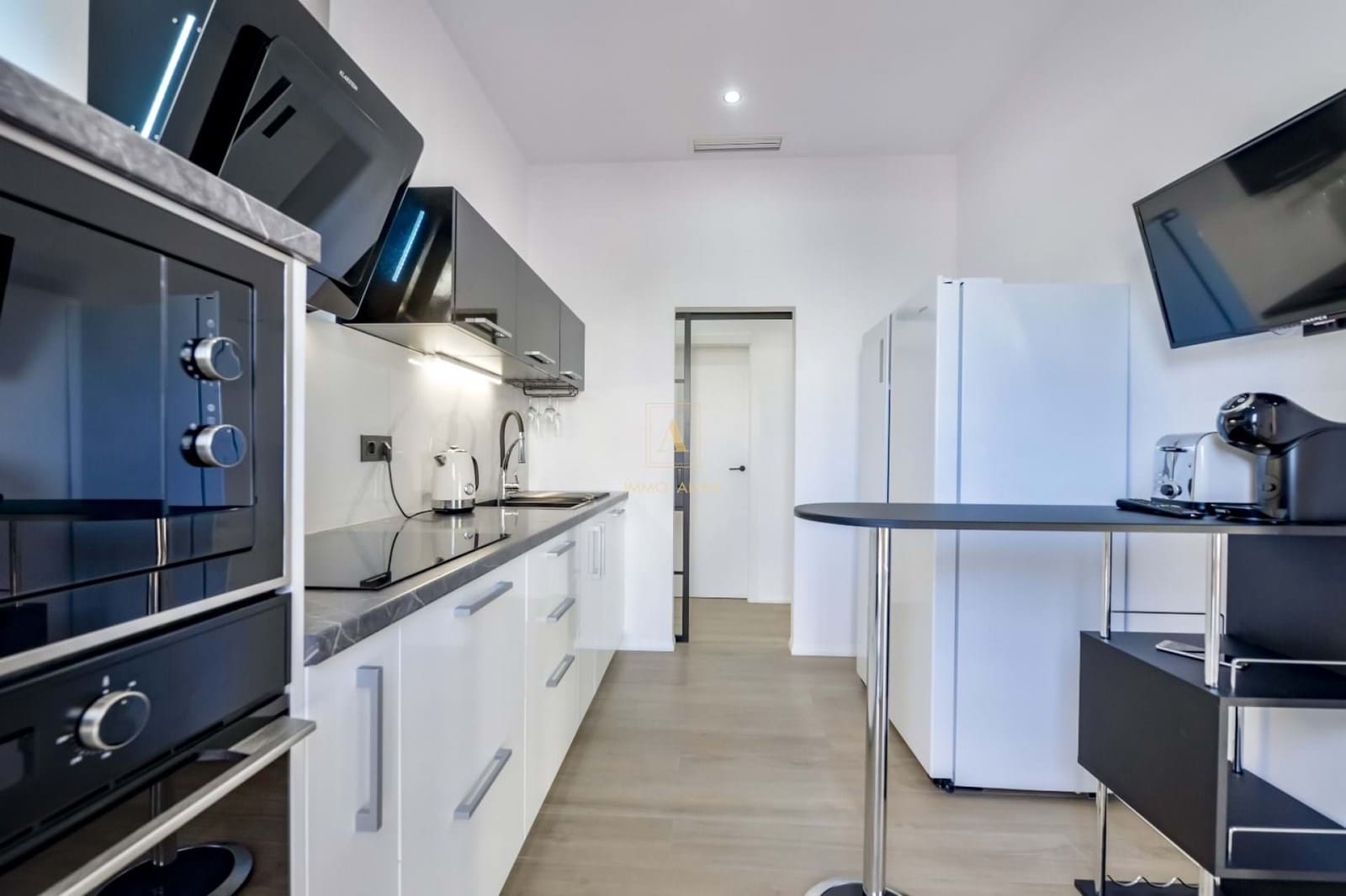 4 bedroom Villa for sale in Altea with pool garage - € 995,000 (Ref: 8244386)