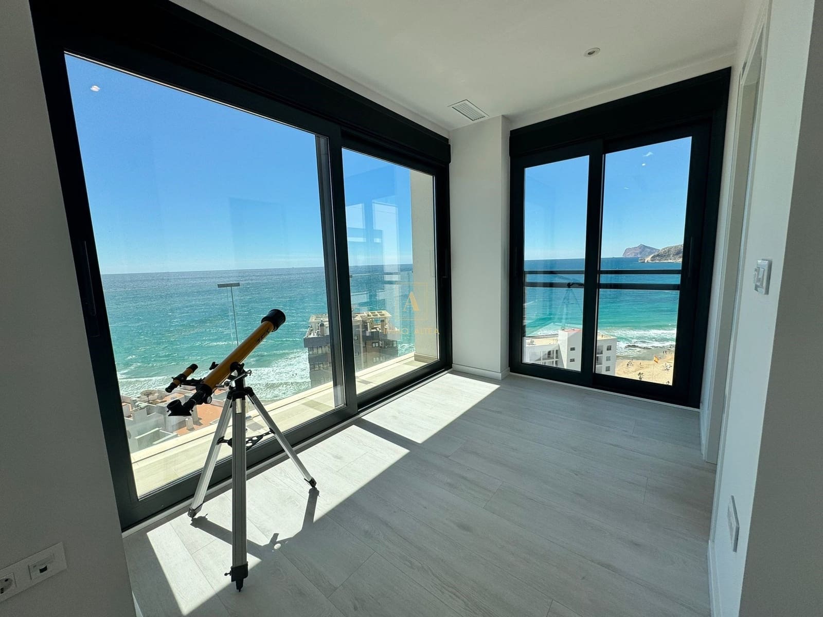 3 slaapkamer Penthouse te koop in Calpe / Calp met zwembad garage - € 1.999.000 (Ref: 8273844)