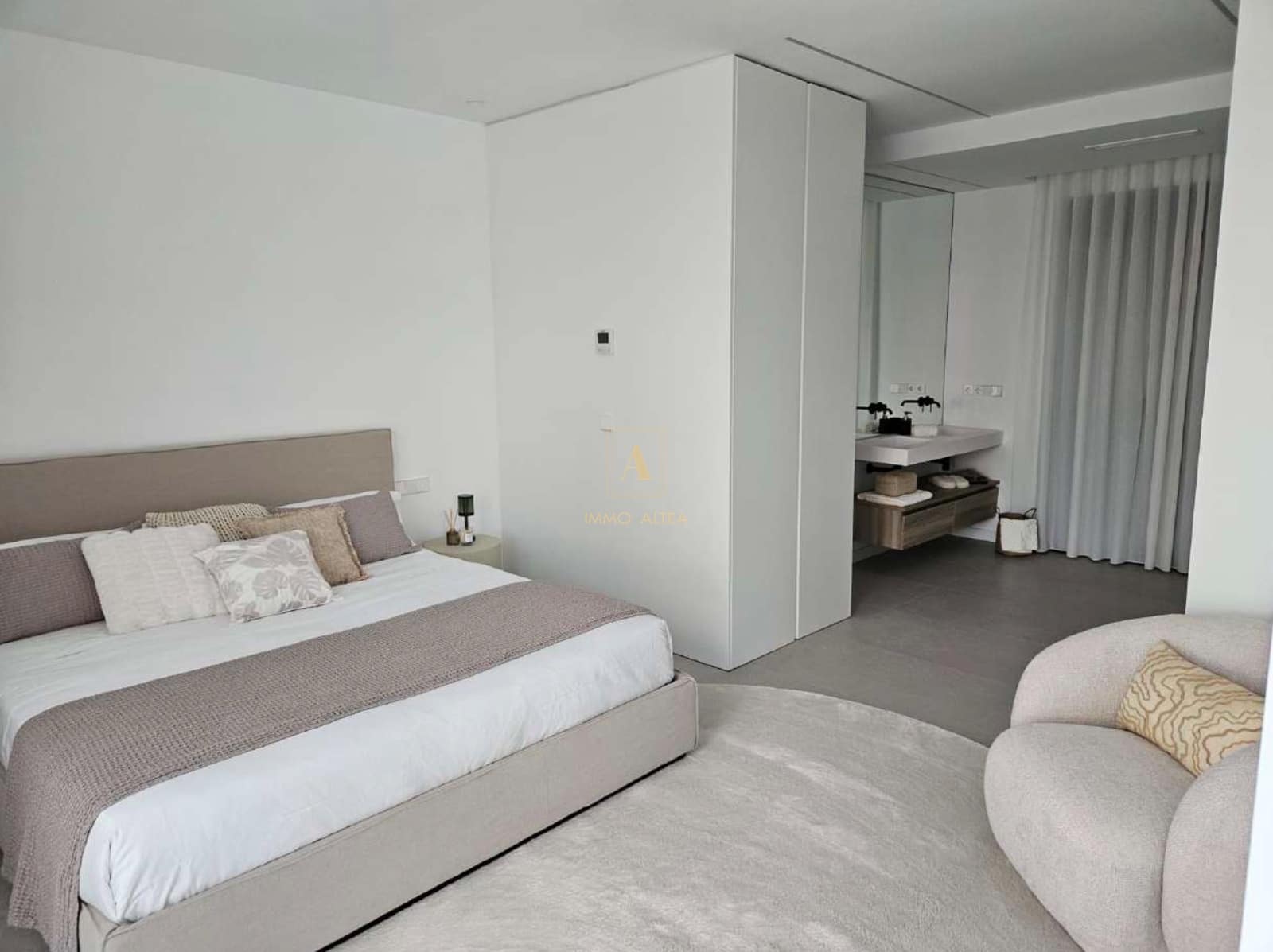 3 bedroom Villa for sale in Orihuela with pool garage - € 816,000 (Ref: 8456186)