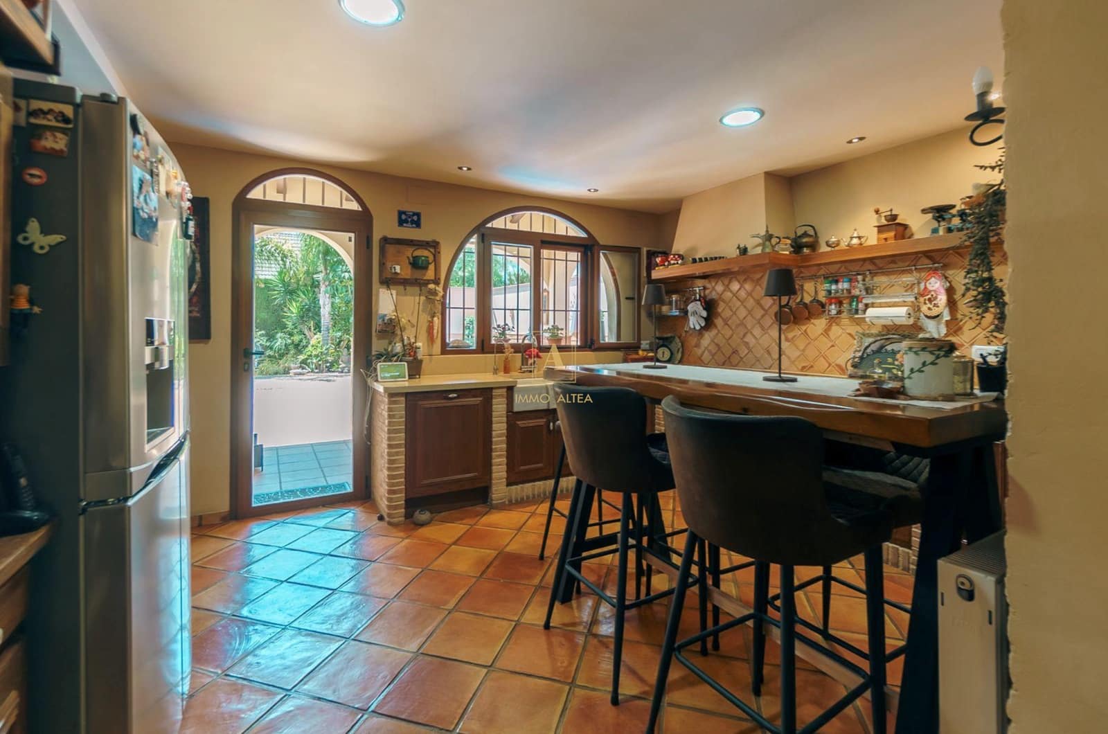 5 bedroom Villa for sale in La Nucia with pool garage - € 899,000 (Ref: 8532408)