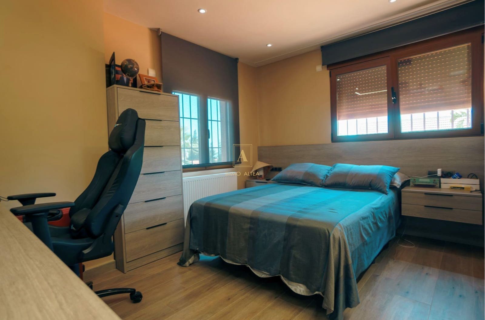 5 bedroom Villa for sale in La Nucia with pool garage - € 899,000 (Ref: 8532408)