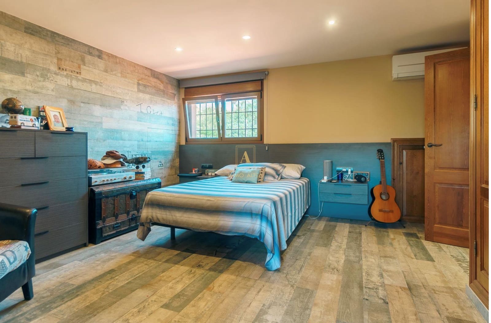 5 bedroom Villa for sale in La Nucia with pool garage - € 899,000 (Ref: 8532408)