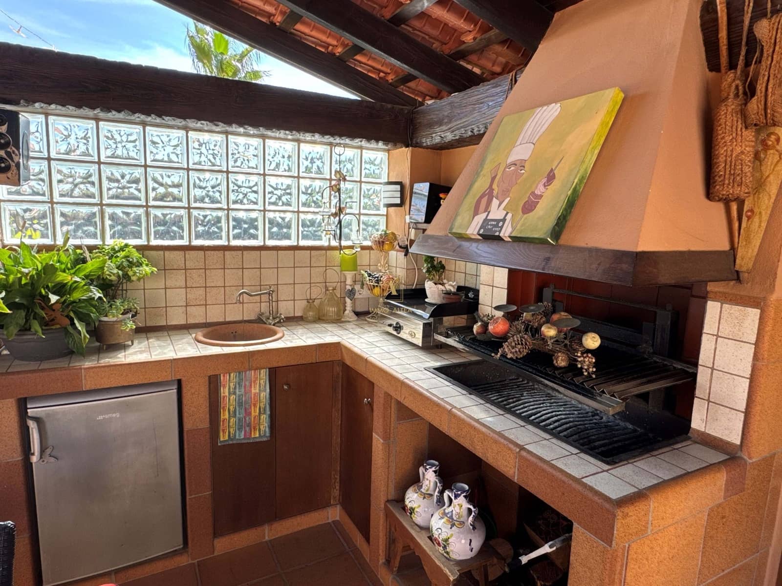 5 bedroom Villa for sale in La Nucia with pool garage - € 899,000 (Ref: 8532408)