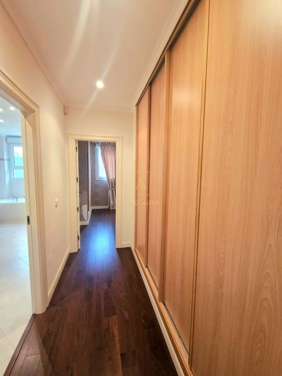 8 soveværelse Villa til salg i Calpe / Calp med swimmingpool garage - € 830.000 (Ref: 8681079)