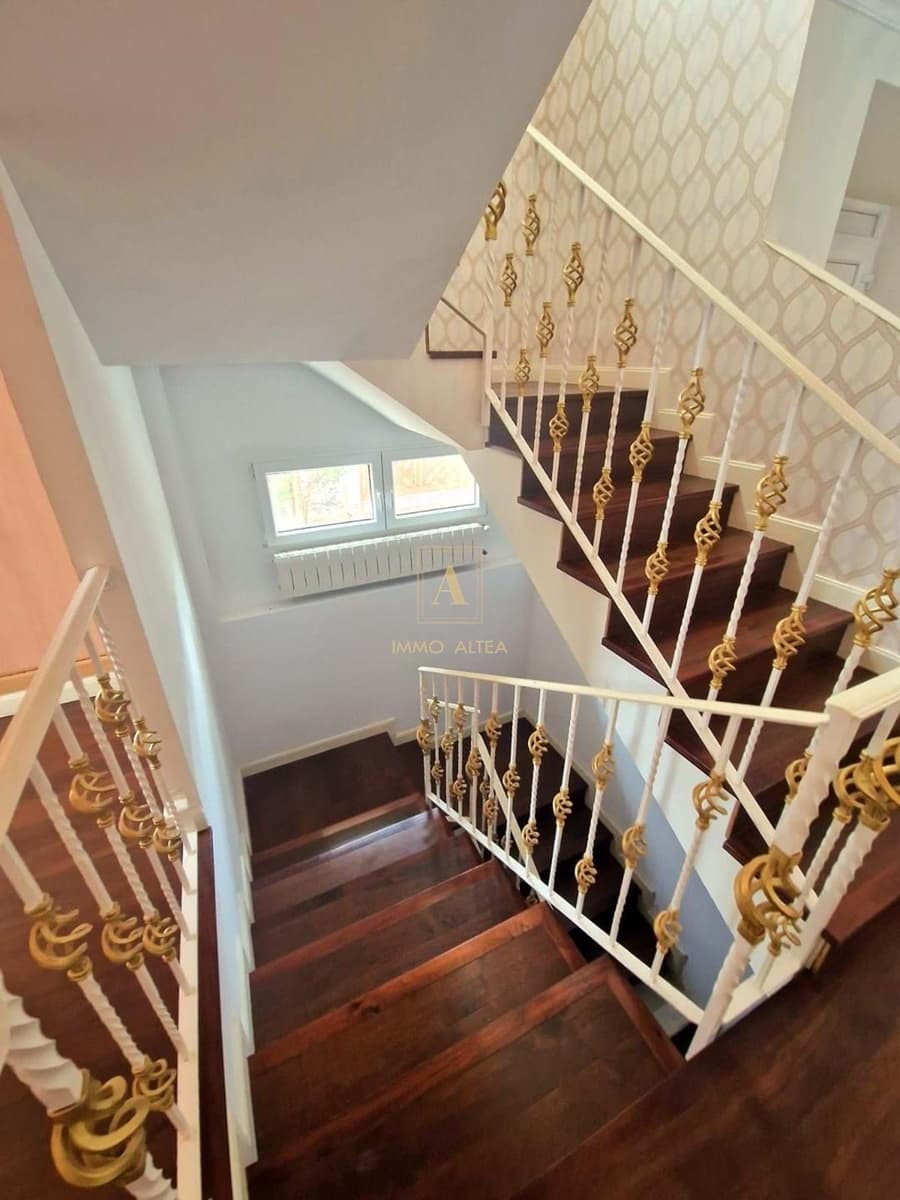 8 soveværelse Villa til salg i Calpe / Calp med swimmingpool garage - € 830.000 (Ref: 8681079)