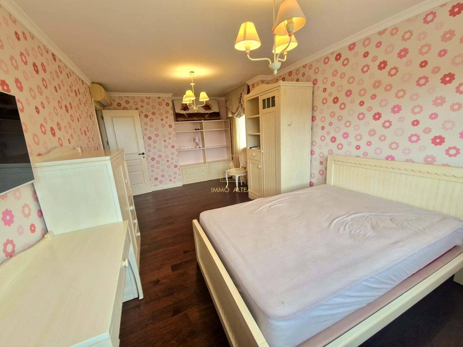 8 soveværelse Villa til salg i Calpe / Calp med swimmingpool garage - € 830.000 (Ref: 8681079)