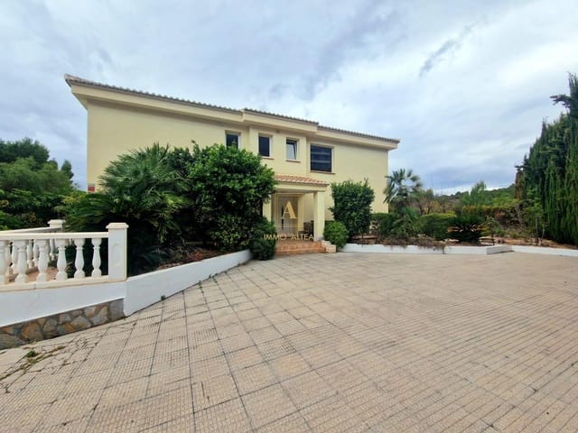 8 quarto Moradia para venda em Calpe / Calp com piscina garagem - 830 000 € (Ref: 8681079)