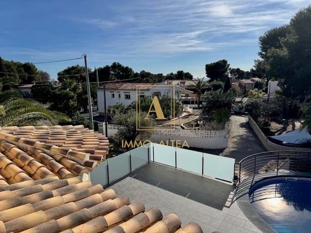3 soveværelse Villa til salg i Benissa med swimmingpool garage - € 895.000 (Ref: 8736813)