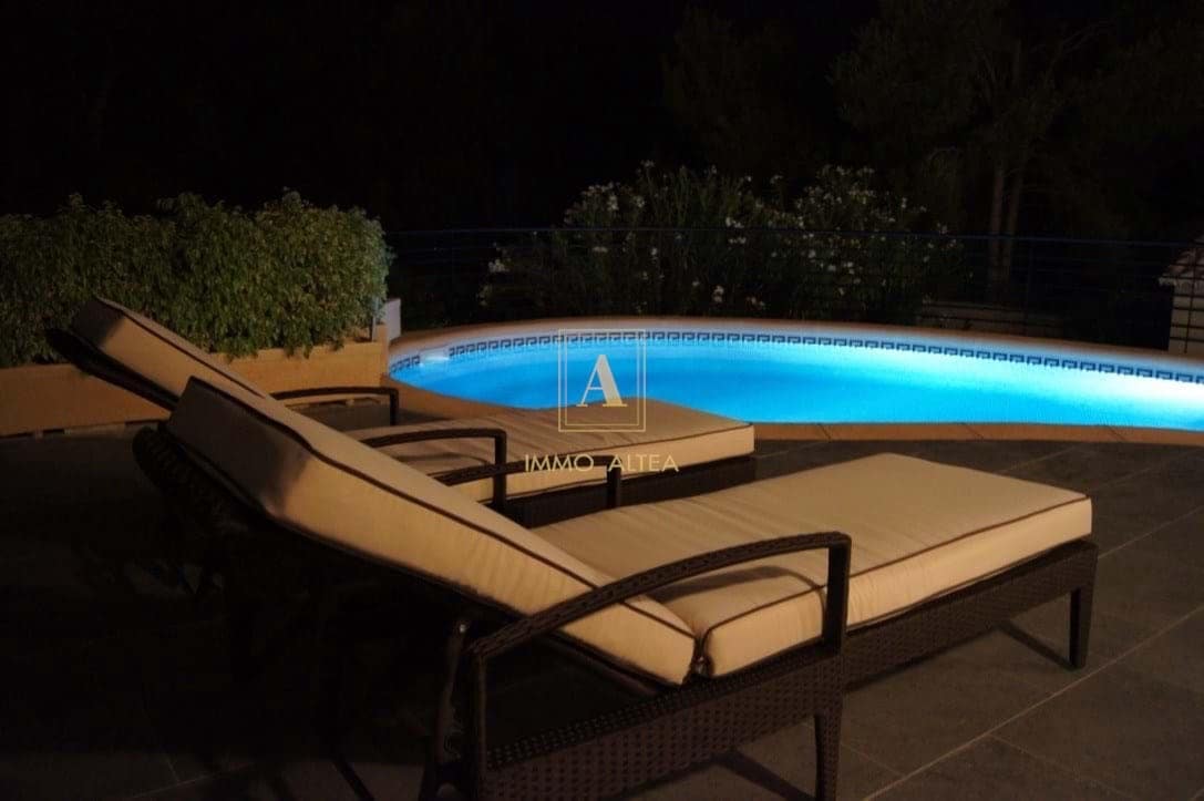 3 soveværelse Villa til salg i Benissa med swimmingpool garage - € 895.000 (Ref: 8736813)