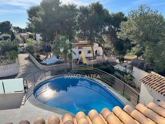 3 soveværelse Villa til salg i Benissa med swimmingpool garage - € 895.000 (Ref: 8736813)