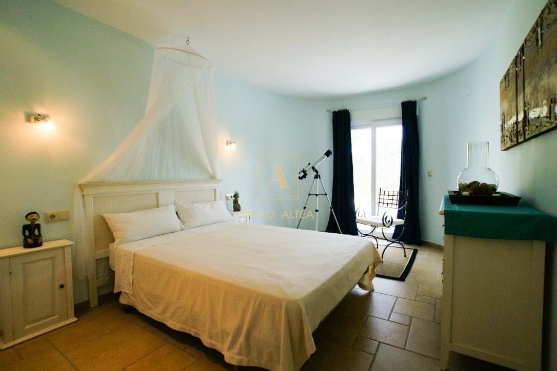 3 soveværelse Villa til salg i Benissa med swimmingpool garage - € 895.000 (Ref: 8736813)