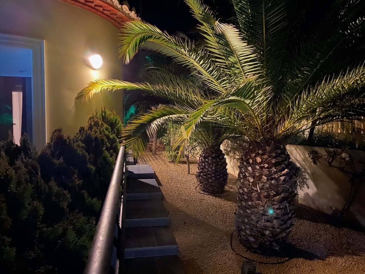 3 soveværelse Villa til salg i Benissa med swimmingpool garage - € 895.000 (Ref: 8736813)