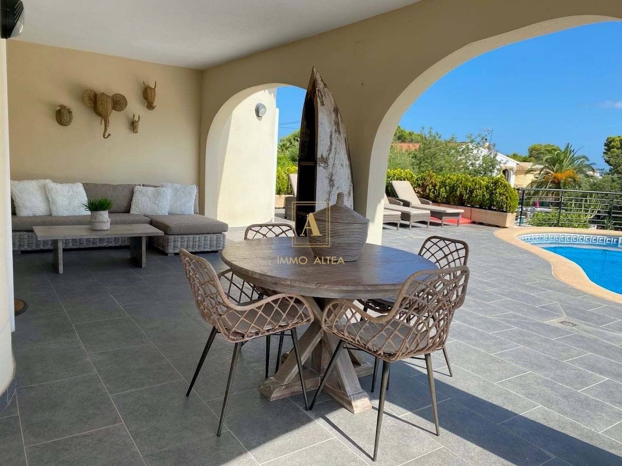 3 soveværelse Villa til salg i Benissa med swimmingpool garage - € 895.000 (Ref: 8736813)