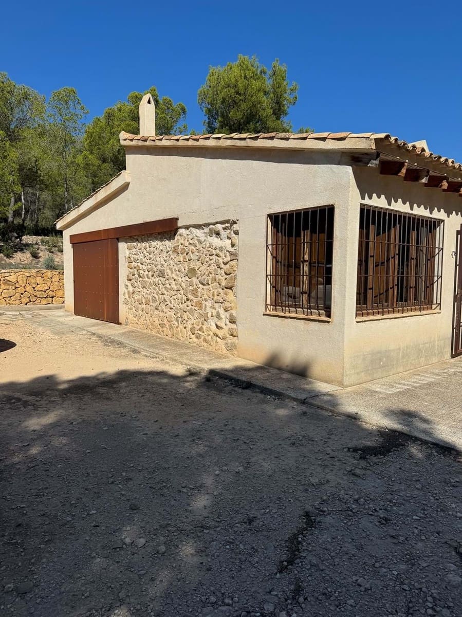 Finca/Country House for sale in Relleu with garage - € 800,000 (Ref: 9308742)
