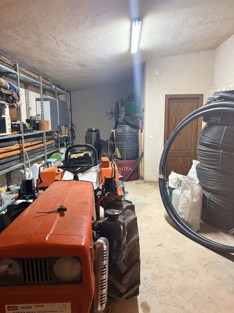 Finca/Country House for sale in Relleu with garage - € 800,000 (Ref: 9308742)