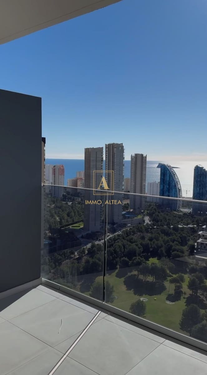 3 quarto Penthouse para venda em Benidorm com piscina garagem - 800 000 € (Ref: 9455676)