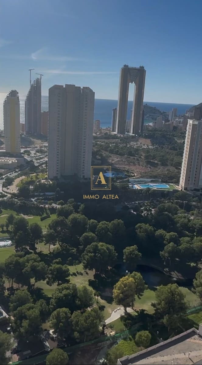 3 quarto Penthouse para venda em Benidorm com piscina garagem - 800 000 € (Ref: 9455676)