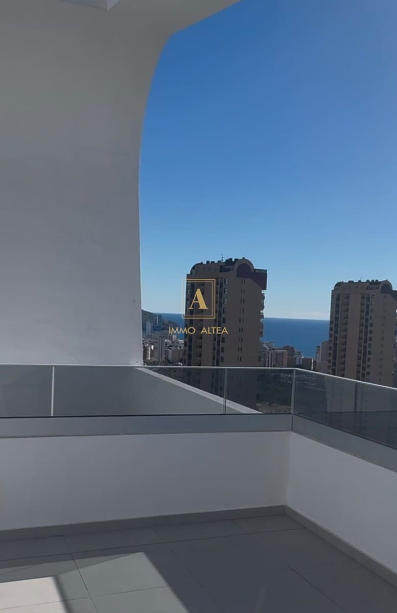 3 quarto Penthouse para venda em Benidorm com piscina garagem - 800 000 € (Ref: 9455676)