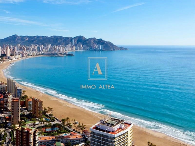2 quarto Apartamento para venda em Benidorm com piscina garagem - 497 000 € (Ref: 9455678)