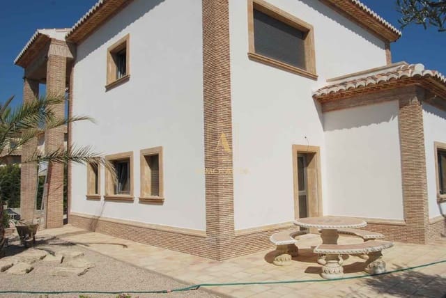 3 quarto Moradia para venda em Alicante cidade com garagem - 1 215 000 € (Ref: 9566837)