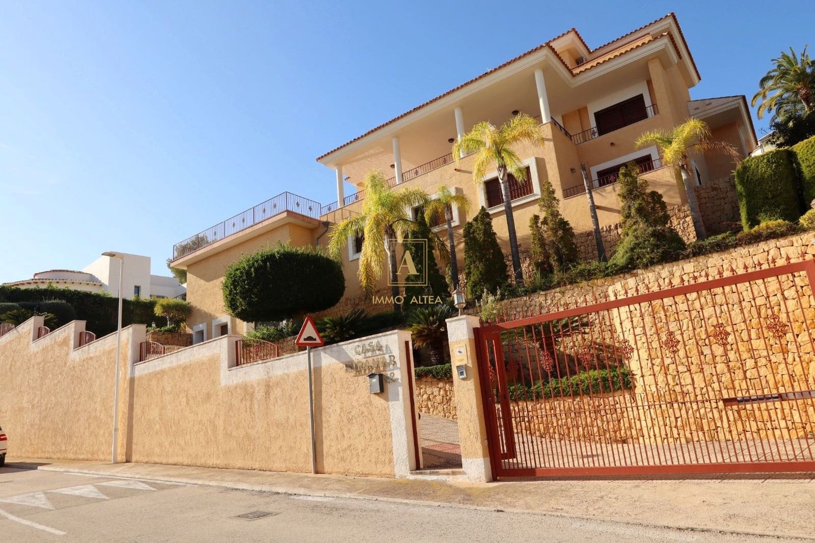 5 sovrum Villa till salu i Alicante stad med garage - 2 000 000 € (Ref: 9566839)