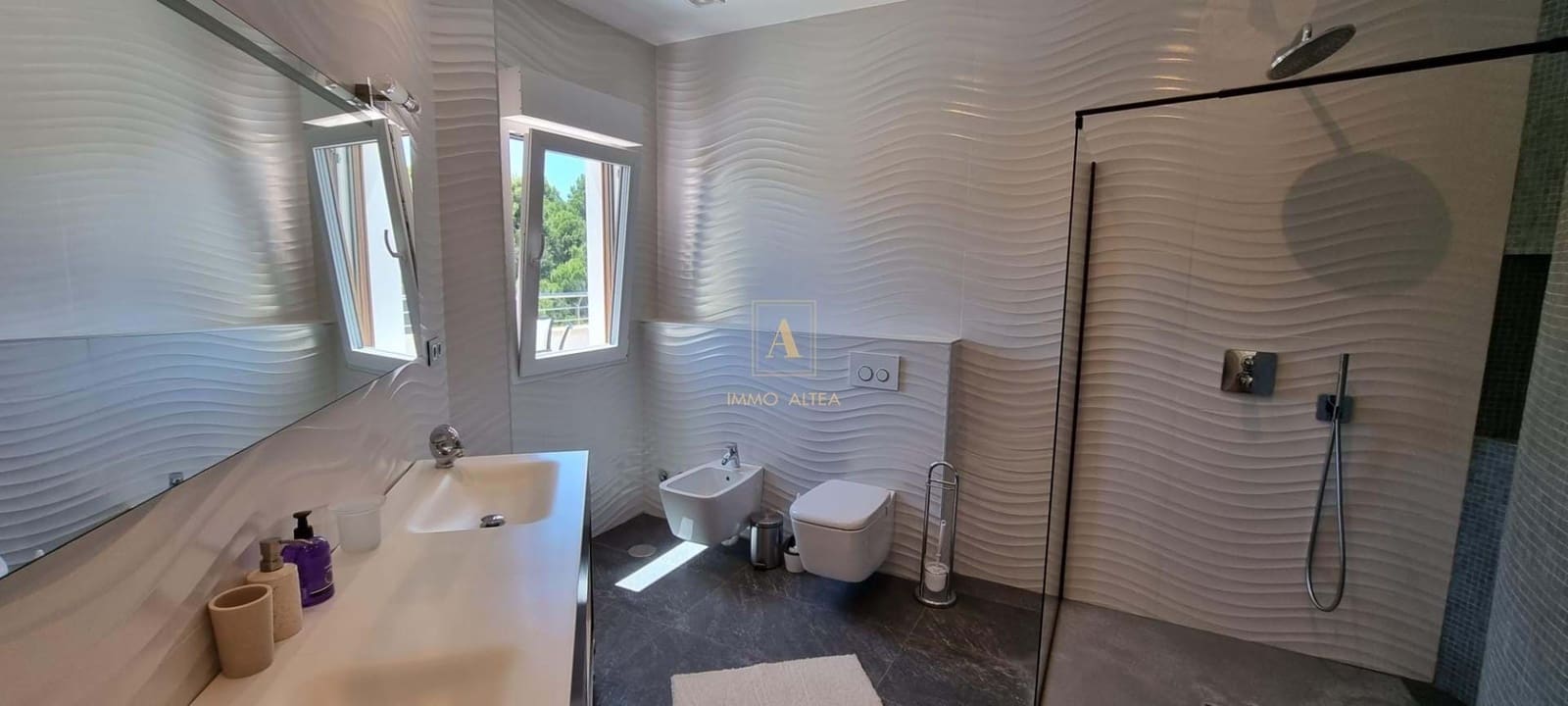 7 bedroom Villa for sale in Altea - € 1,990,000 (Ref: 9566841)