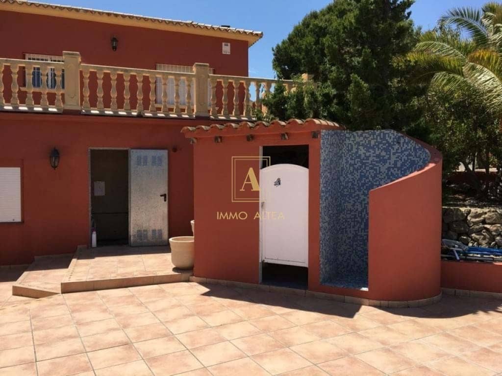 Chalet de 8 habitaciones en Alicante / Alacant ciudad en venta con garaje - 1.100.000 € (Ref: 9566843)