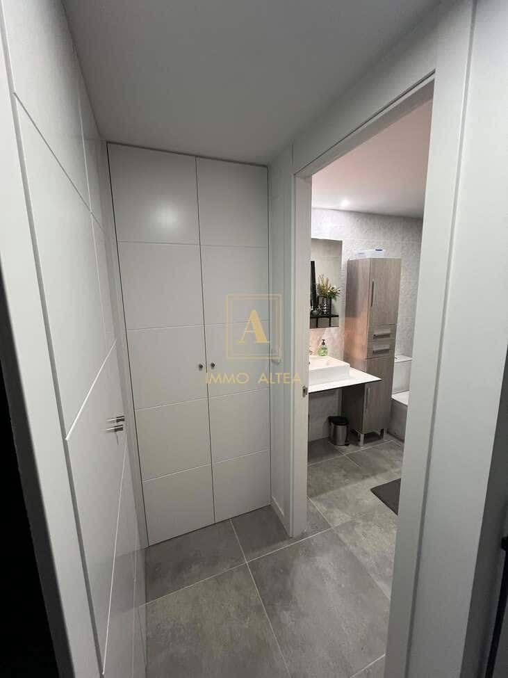 3 Zimmer Apartment zu verkaufen in Alicante / Alacant Stadt mit Pool - 455.000 € (Ref: 9566846)