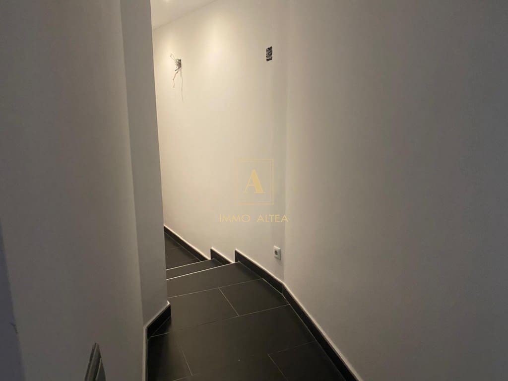 5 bedroom Villa for sale in Alicante / Alacant city with pool - € 1,450,000 (Ref: 9566850)