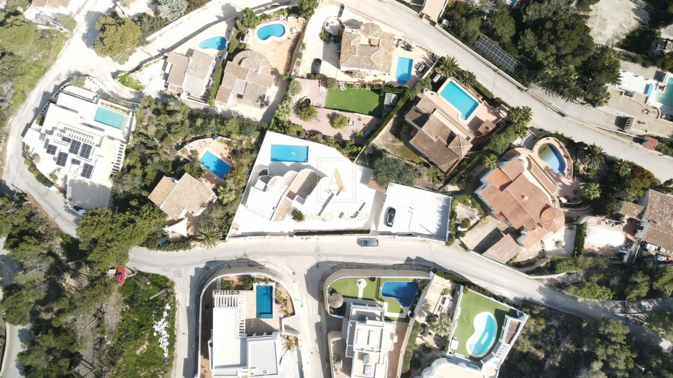 5 bedroom Villa for sale in Alicante / Alacant city with pool - € 1,450,000 (Ref: 9566850)