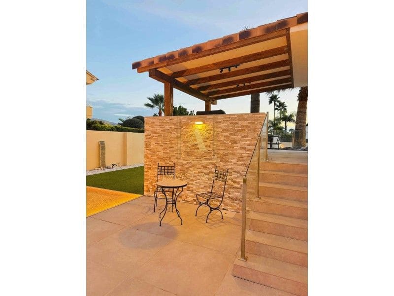 4 camera da letto Villa in vendita in Alicante citta con piscina garage - 1.090.000 € (Rif: 9566852)