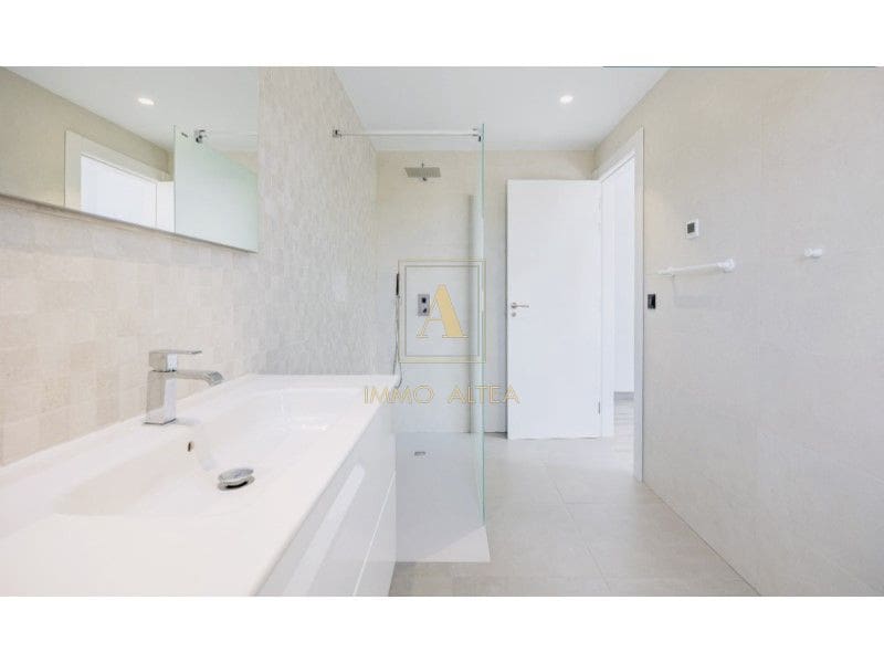 4 camera da letto Villa in vendita in Alicante citta con piscina garage - 1.090.000 € (Rif: 9566852)