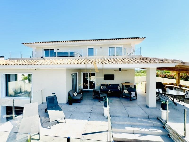 4 camera da letto Villa in vendita in Alicante citta con piscina garage - 1.090.000 € (Rif: 9566852)