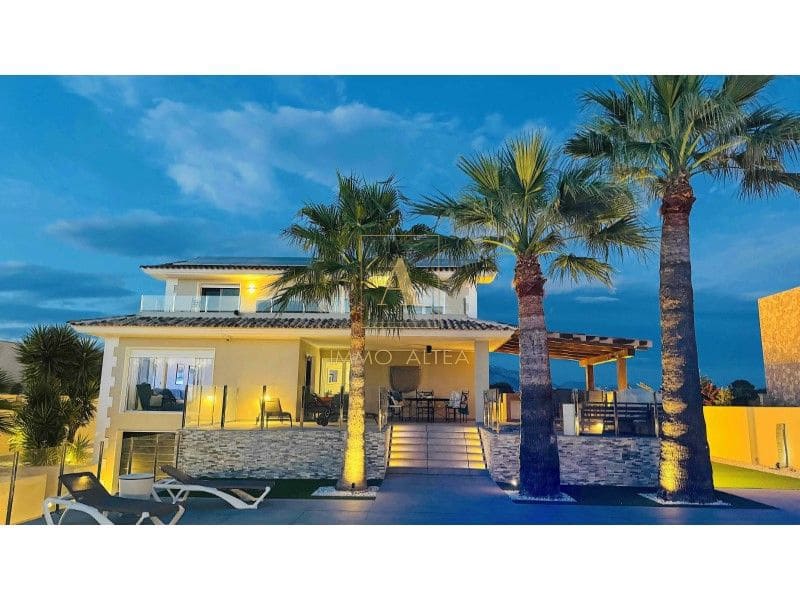 4 camera da letto Villa in vendita in Alicante citta con piscina garage - 1.090.000 € (Rif: 9566852)