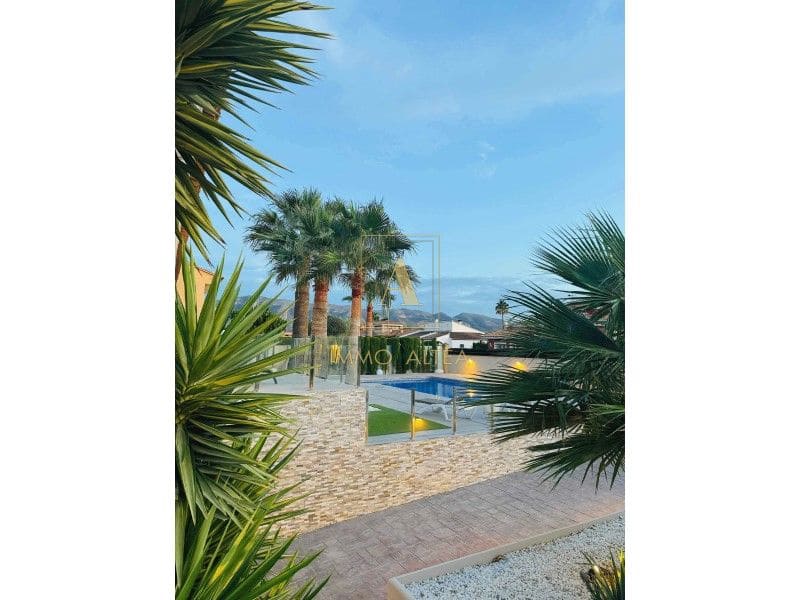 4 camera da letto Villa in vendita in Alicante citta con piscina garage - 1.090.000 € (Rif: 9566852)