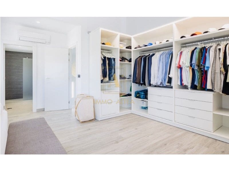 4 camera da letto Villa in vendita in Alicante citta con piscina garage - 1.090.000 € (Rif: 9566852)