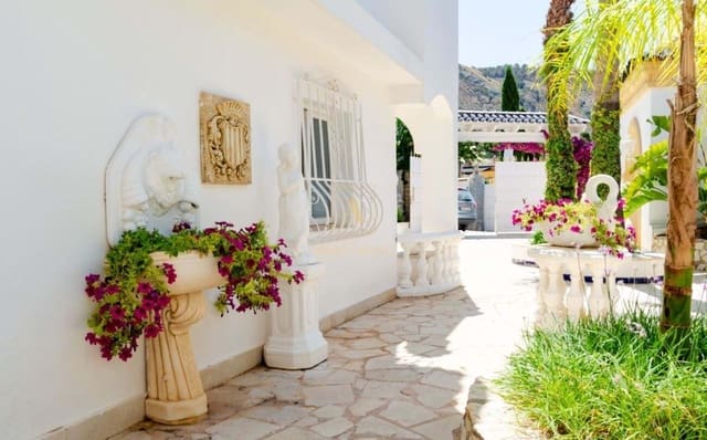 15 camera da letto Villa in vendita in Alicante città - 950.000 € (Rif: 9566853)