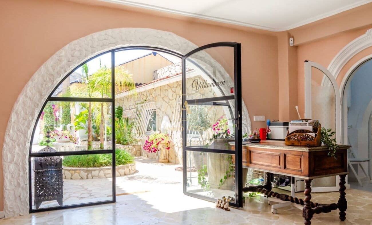 15 camera da letto Villa in vendita in Alicante citta - 950.000 € (Rif: 9566853)